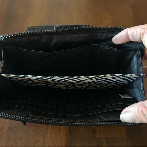 VERA BRADLEY RFID TURN LOCK & ZIP ORGANIZER WALLET~BLACK~8” x 5” - Picture 9 of 11